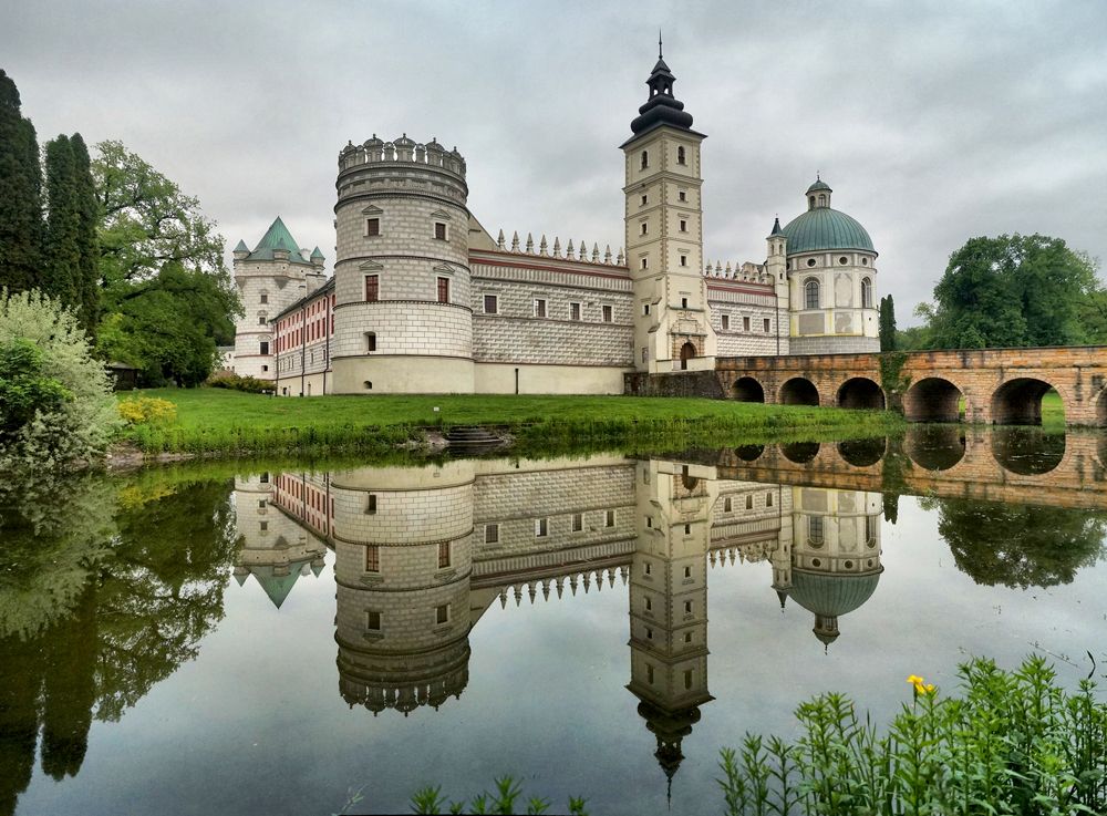 Проживання в готелі  на території ЗАМКУ КРАСІЧИН