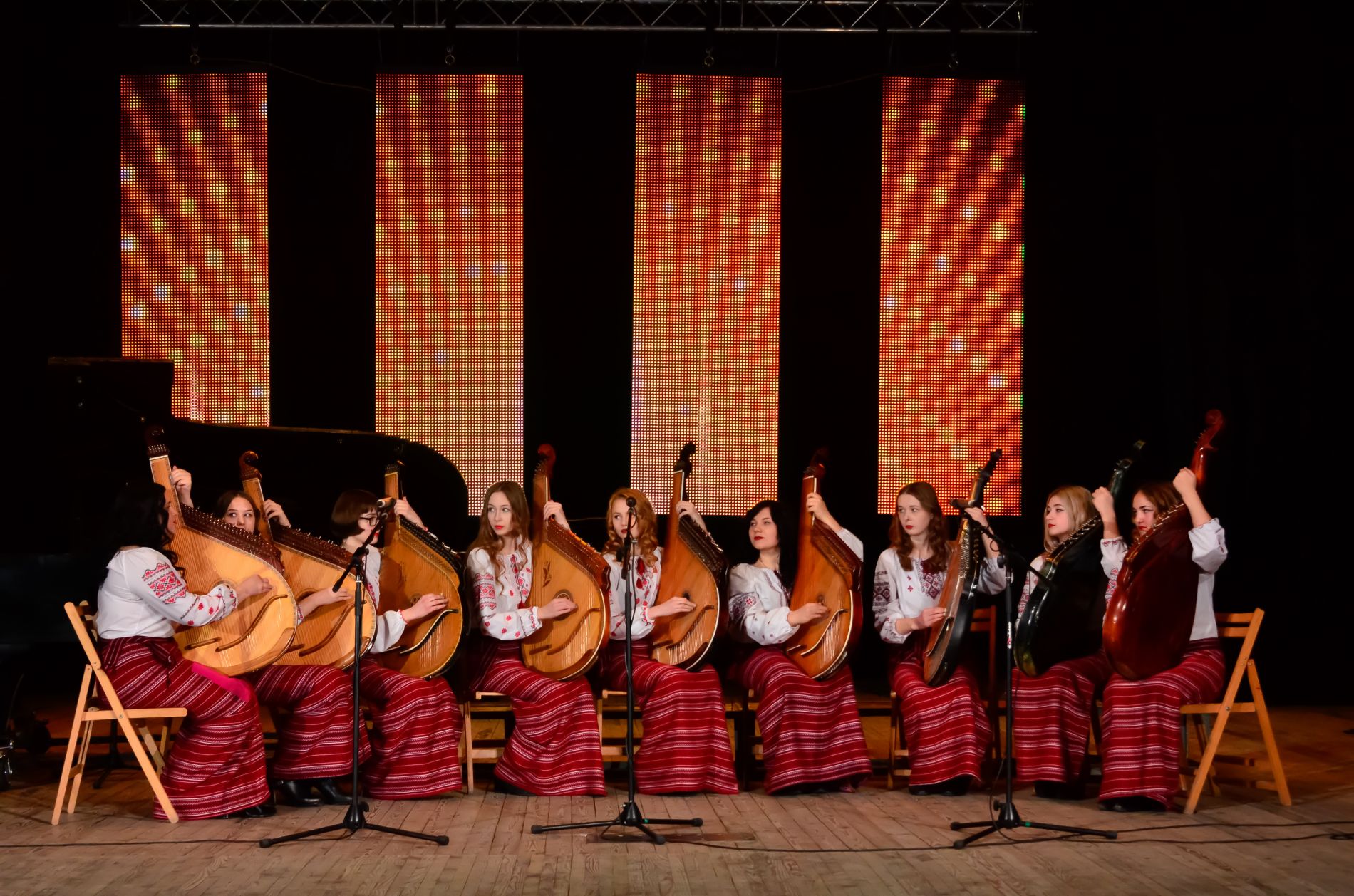 Виступи на кращих сценах Львова