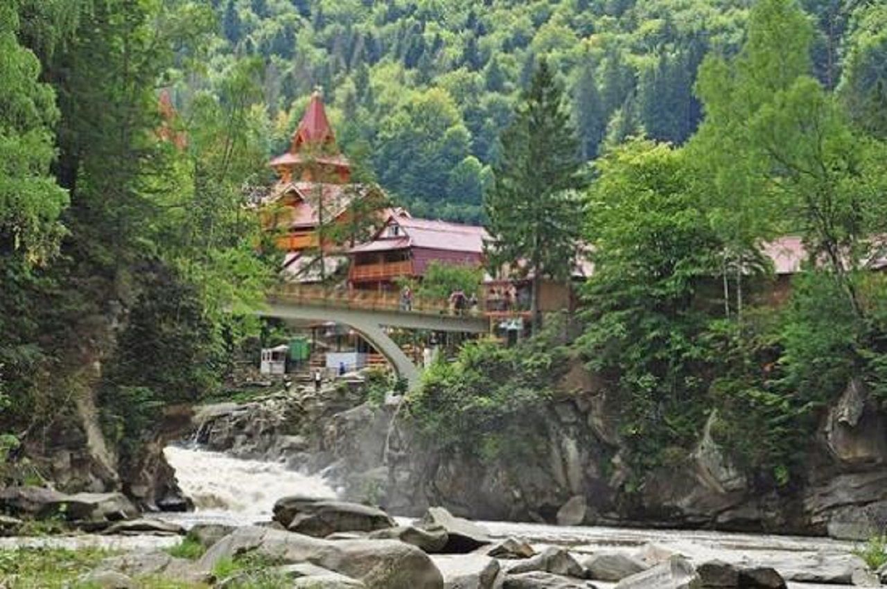 More than 2000 participants