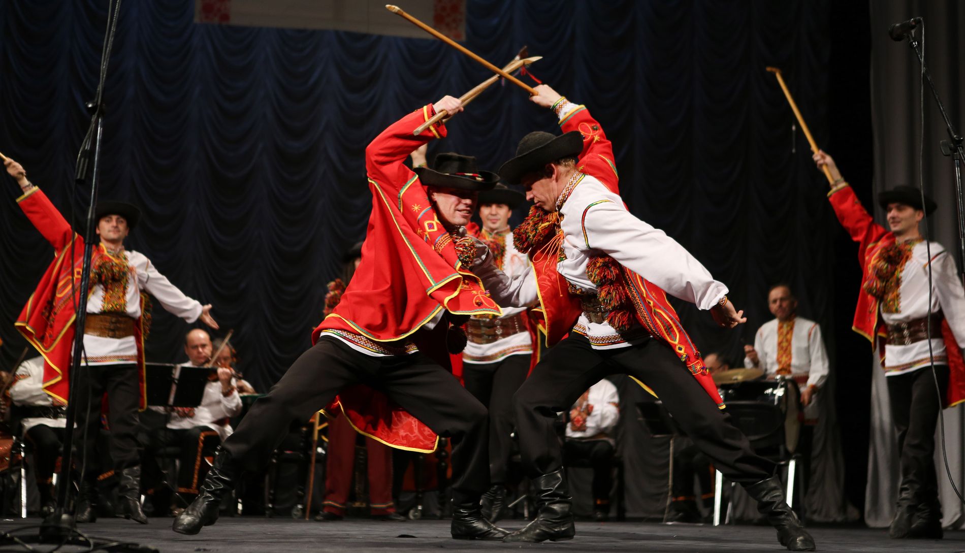 The program of the festival-competition is held in 2 rounds