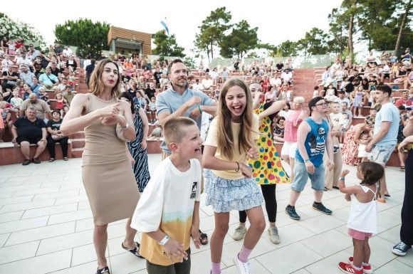 Nowi przyjaciele Nowe zwycięstwa i emocje