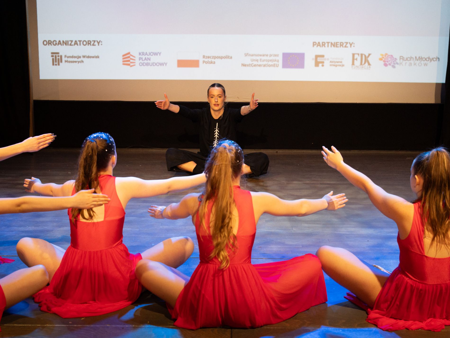 У співпраці з Sogno srl c.r. Pesaro, Italy,  La vie en rose Pesaro, Italy